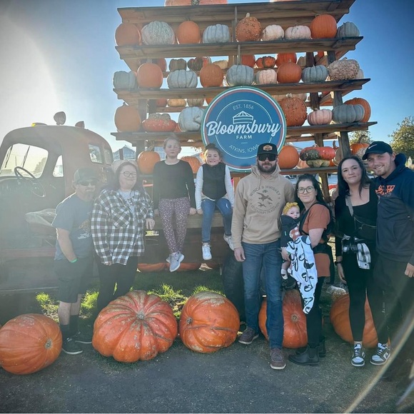 Meet your Posher, Miranda - Picture 6 of 9